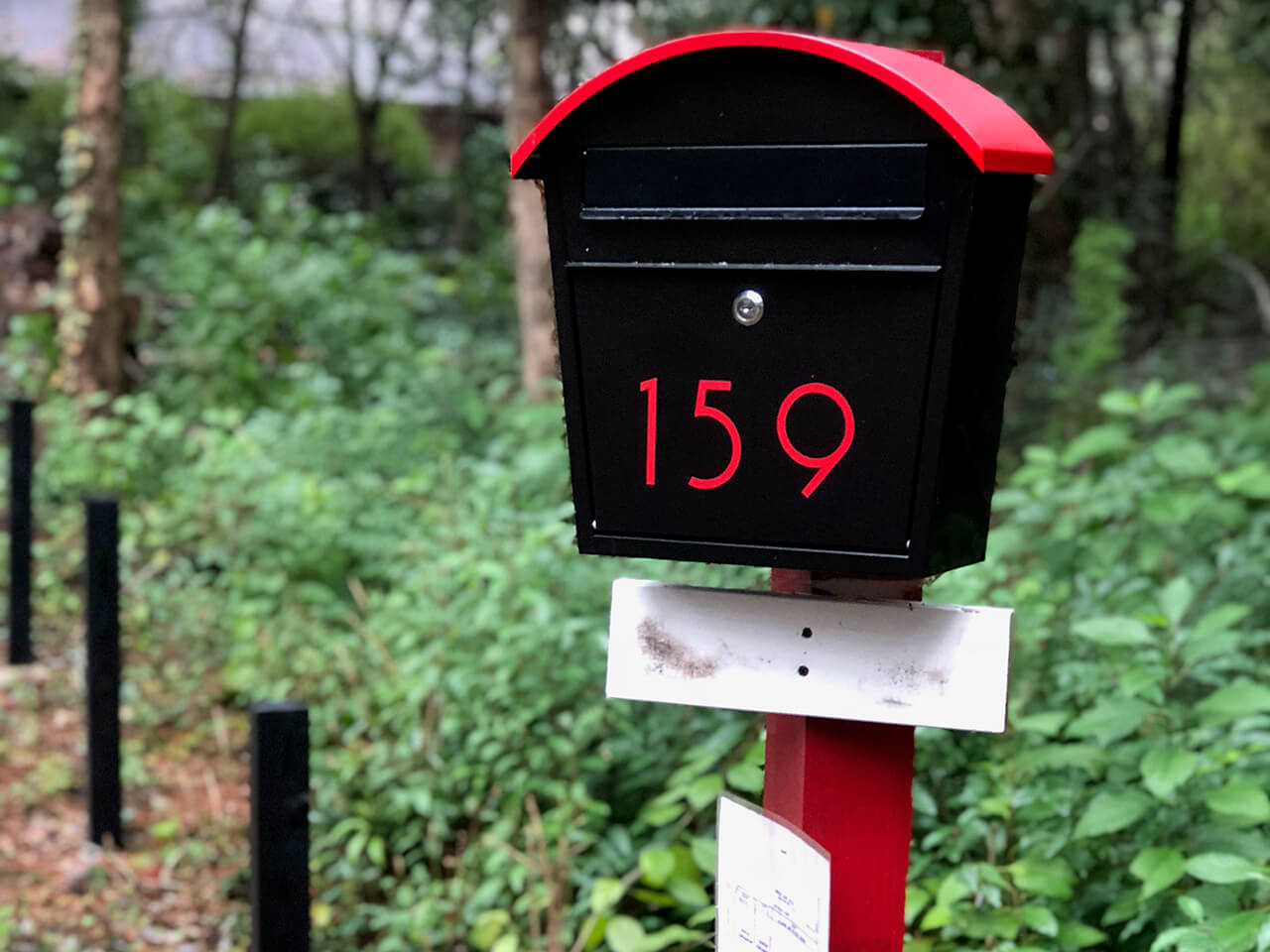 159 Blue Island Mailbox - looking west